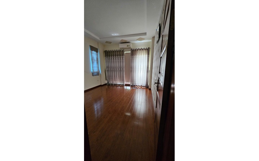 CHO THUÊ NHÀ LÀM SPA, NHA KHOA PHỐ TRẦN QUỐC HOÀN, 45M2, 5 TẦNG, 8P, FULL ĐỒ - 30 TRIỆU.